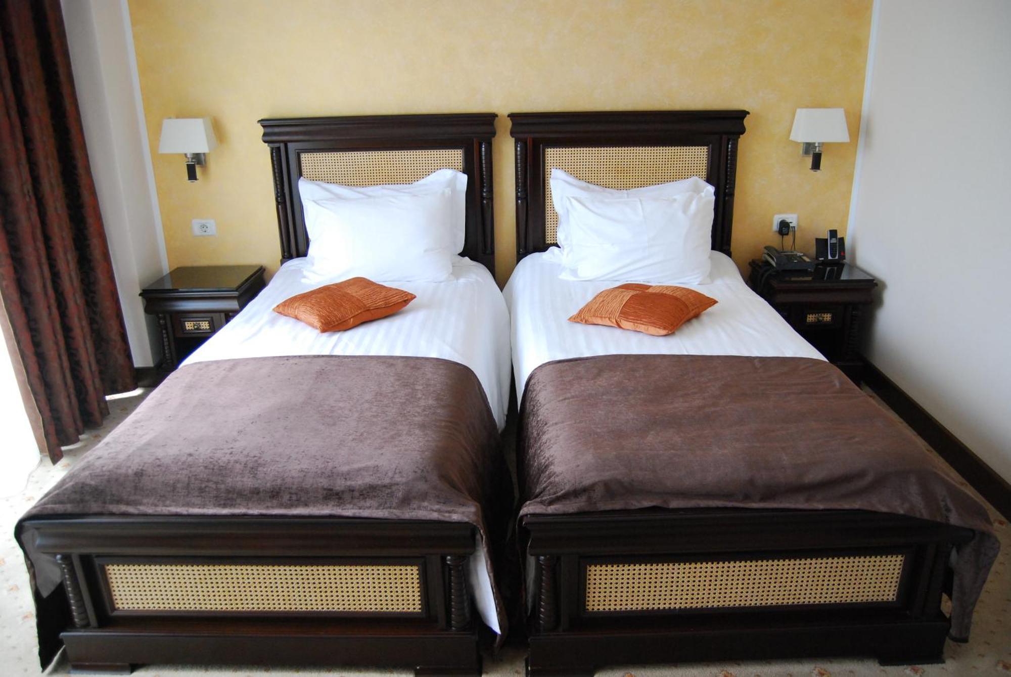 Hotel Zodiac Constanţa Extérieur photo